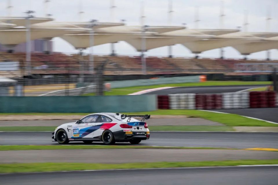 半岛体育新闻-包含新赛季开局，各大豪强势力蓄势待发的词条