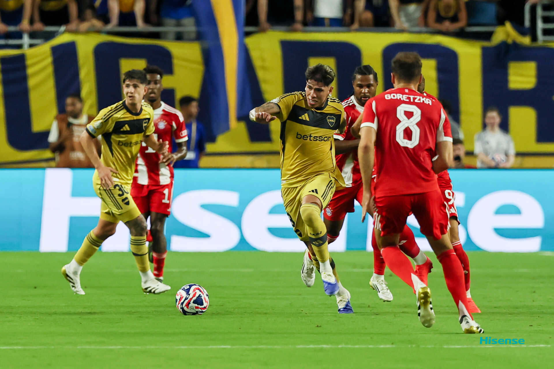 关于拜仁慕尼黑客场轻松取胜,领先积分榜冲刺的信息 关于拜仁慕尼黑客场轻松取胜,领先积分榜冲刺的信息