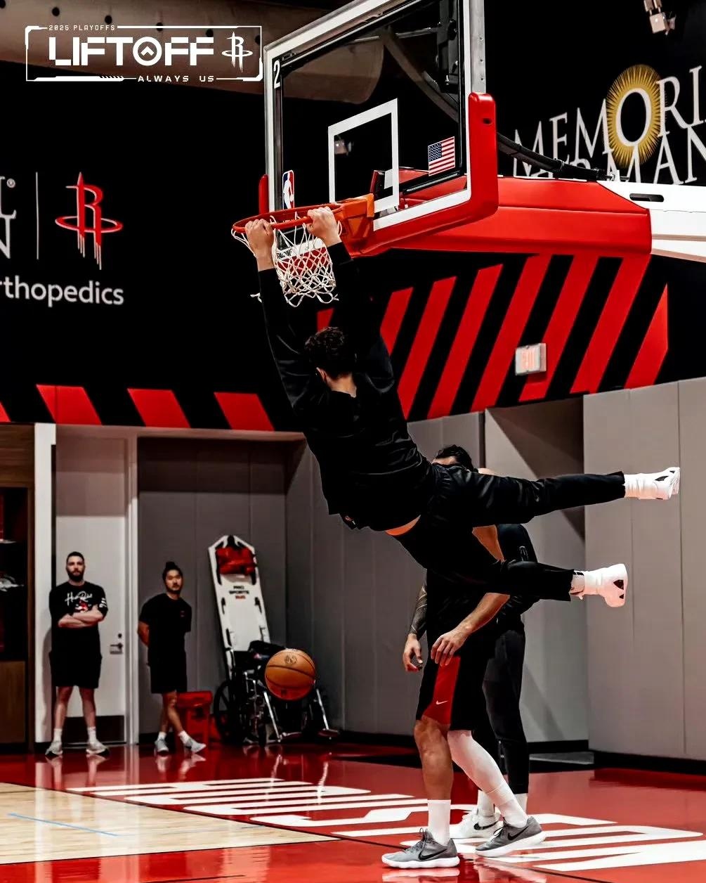 火箭主帅现场谈队员训练状态期待未来变革的简单介绍 火箭主帅现场谈队员训练状态期待未来变革的简单介绍