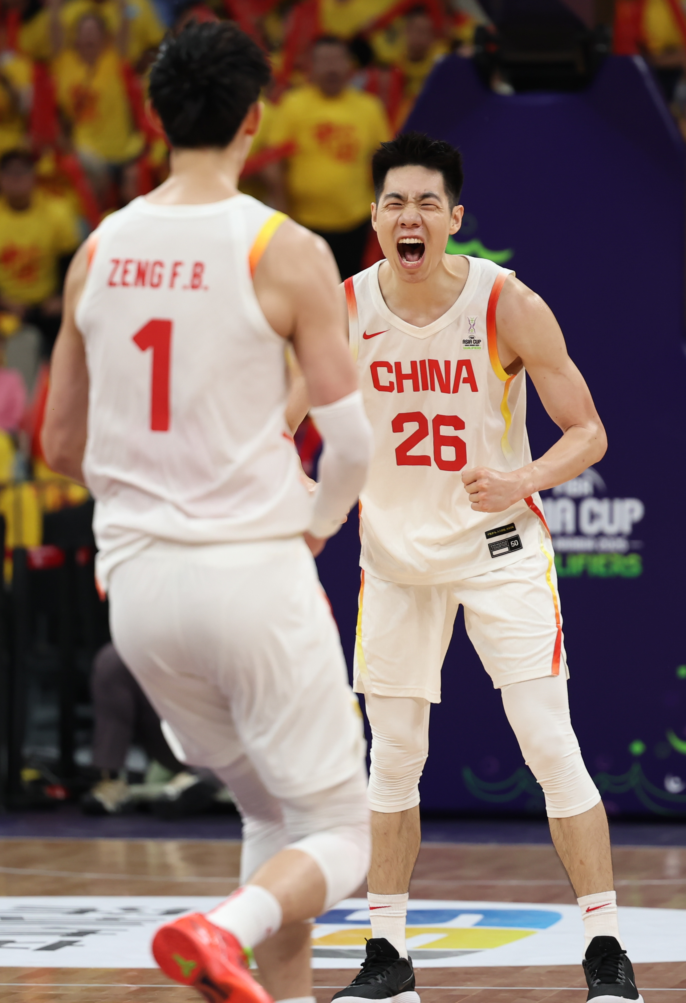 中国队在关键比赛中取胜,成功晋级下一轮 中国队在关键比赛中取胜,成功晋级下一轮