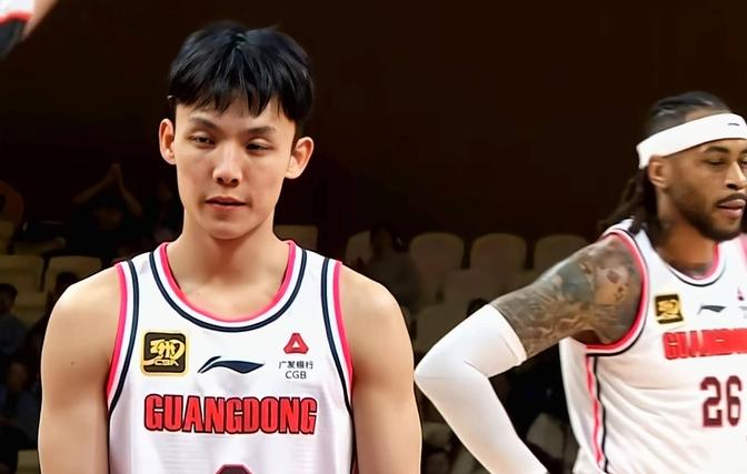 半岛体育网页版-新疆男篮逆转获胜，继续保持领先优势