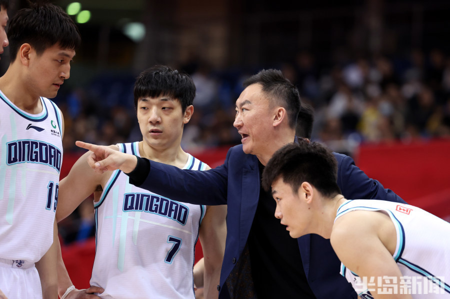 半岛体育网站-关于河南男篮全队奋起直追,终结对手连胜的信息