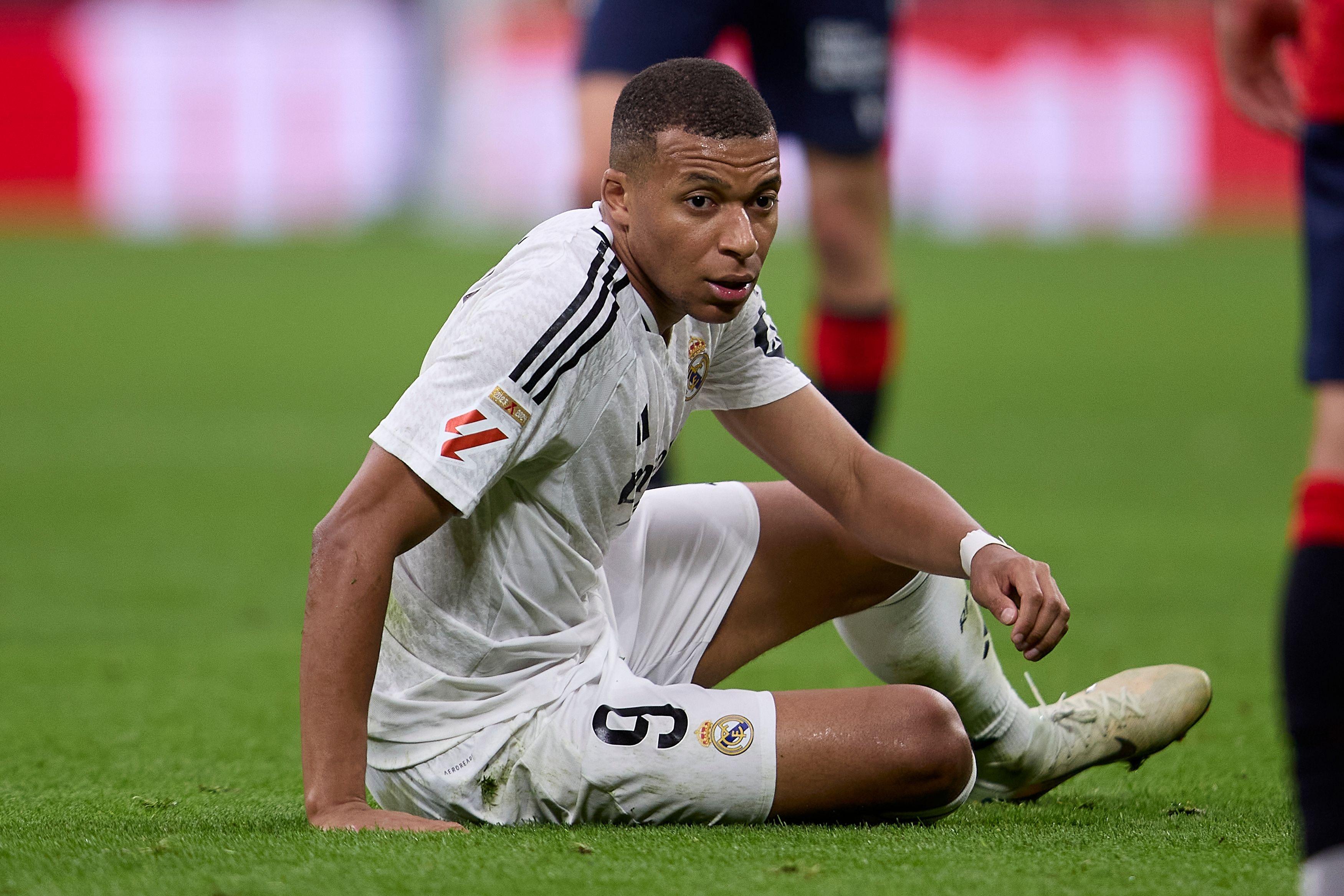 包含皇家马德里全取三分,提前锁定小组头名的词条 包含皇家马德里全取三分,提前锁定小组头名的词条