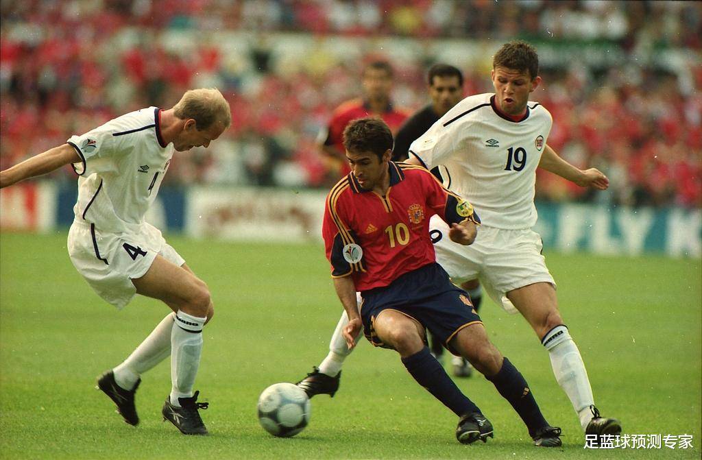 半岛体育网址-捷克队逆转击败斯洛伐克,成功晋级欧预赛强的简单介绍