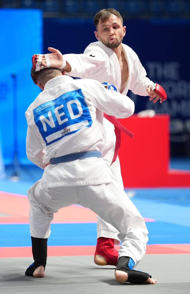 射击比赛乌克兰选手神枪手表现出色,一枪中的的简单介绍 射击比赛乌克兰选手神枪手表现出色,一枪中的的简单介绍