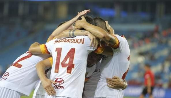 半岛体育注册-罗马主场不敌对手，前场组织发挥不稳无法串联