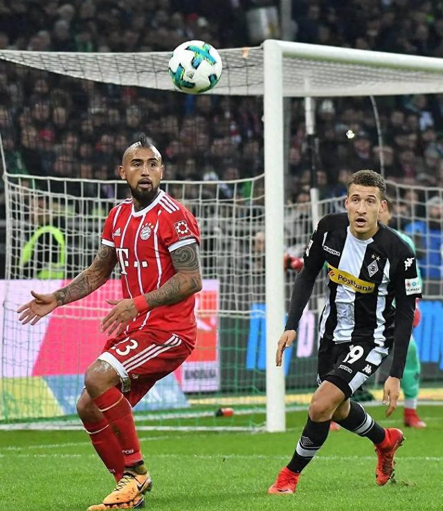 半岛体育官方-关于沃尔夫斯堡客场4-2大胜，击败对手8球狂轰神勇的信息