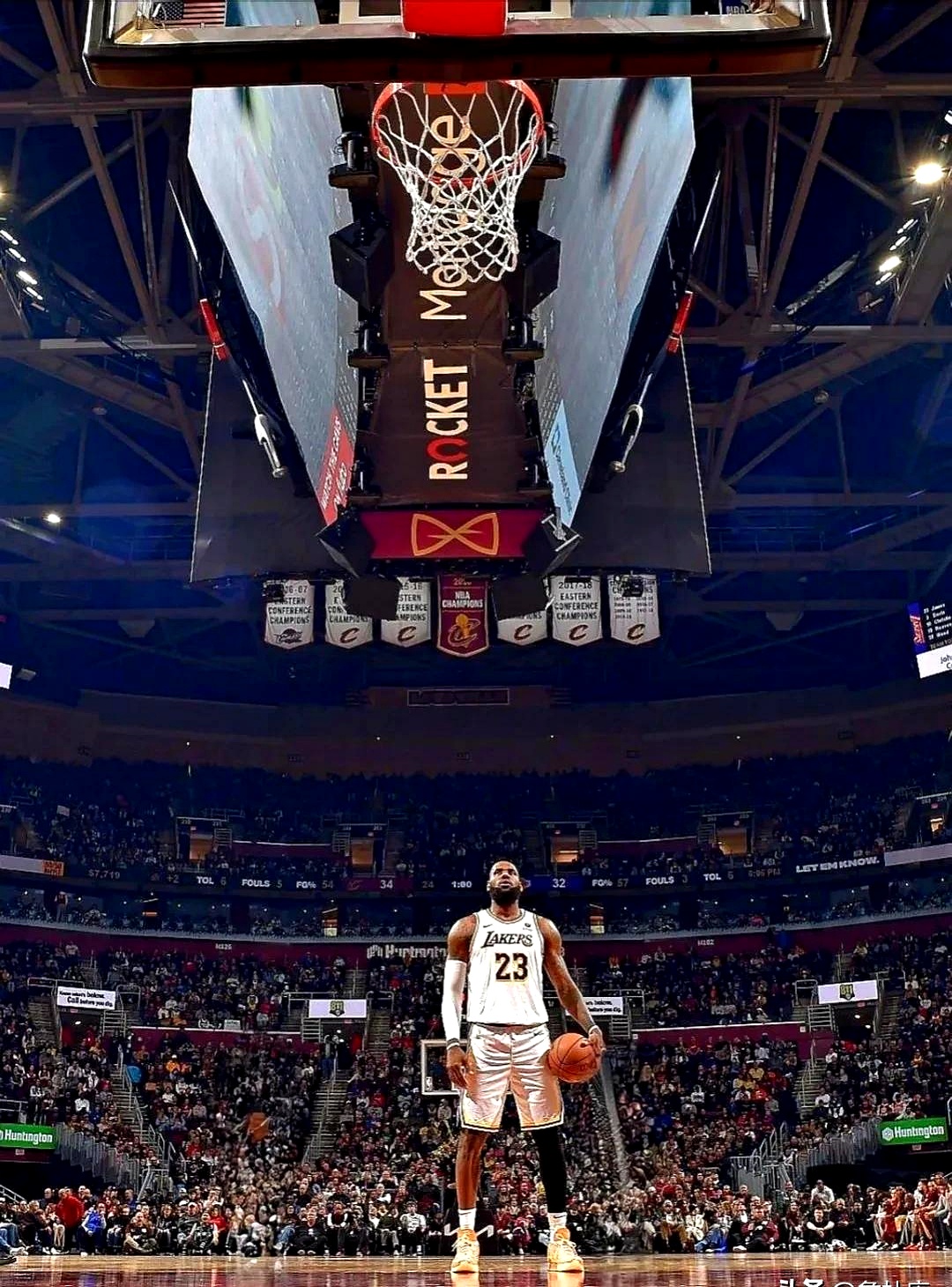 包含湖人再下一城,詹姆斯及时补充进攻贡献胜利的词条 包含湖人再下一城,詹姆斯及时补充进攻贡献胜利的词条