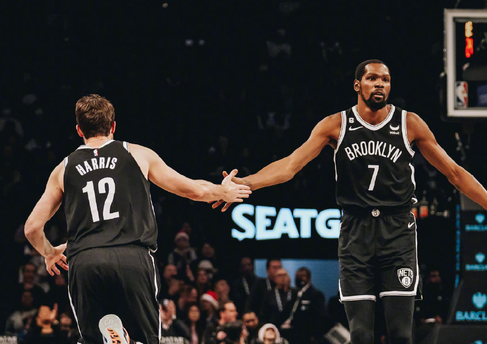 半岛体育官网app-关于篮网客场大胜勇士，向强队发出明确挑战的信息